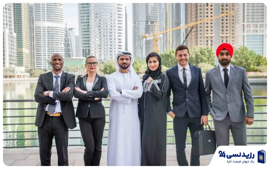 قوانین پوشش در دبی برای زنان و مردان