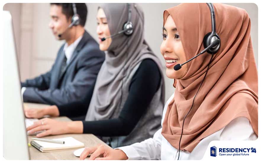 call center woman working
