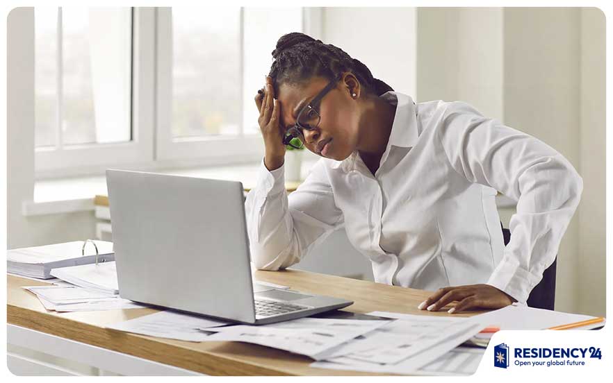 stressed woman working laptop