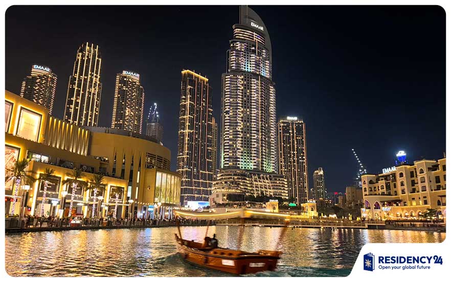 Dubai skyline night