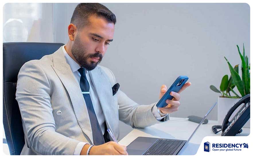 mortgage-advisor-Dubai.jpg