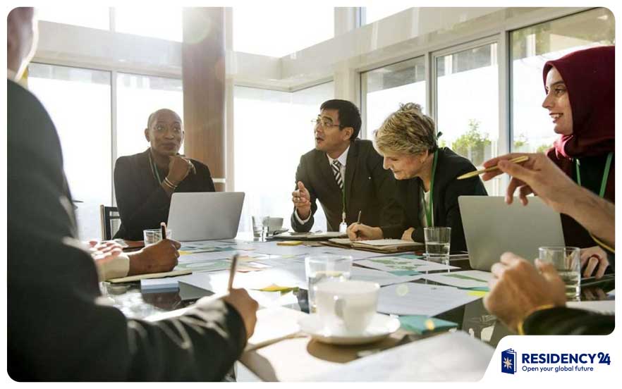 business-consultant-Dubai-company-meeting.jpg