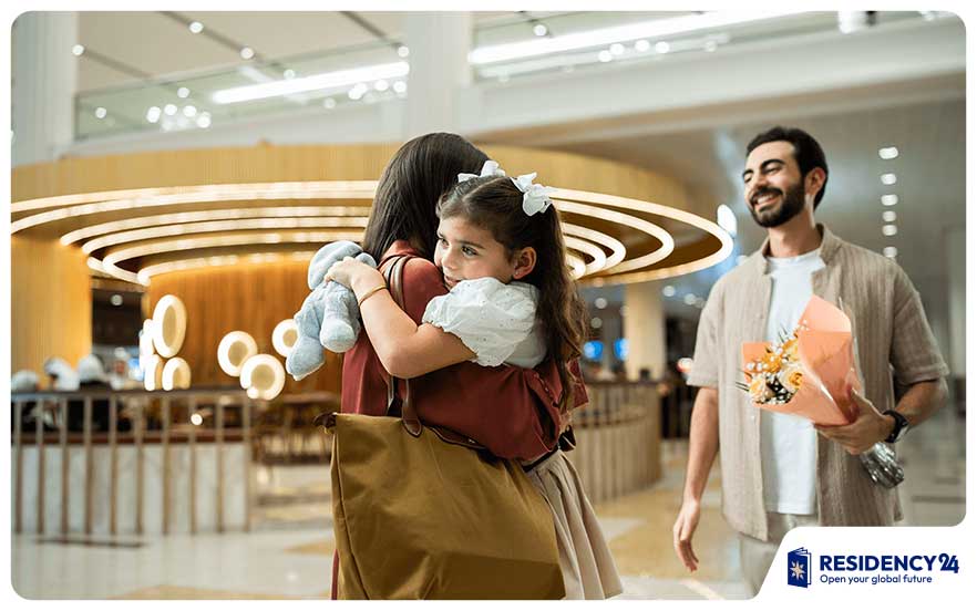 family-arriving-Dubai-airport.jpg