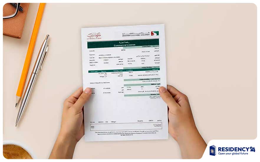 Dubai-business-setup-process-and-licensing-paperwork.jpg