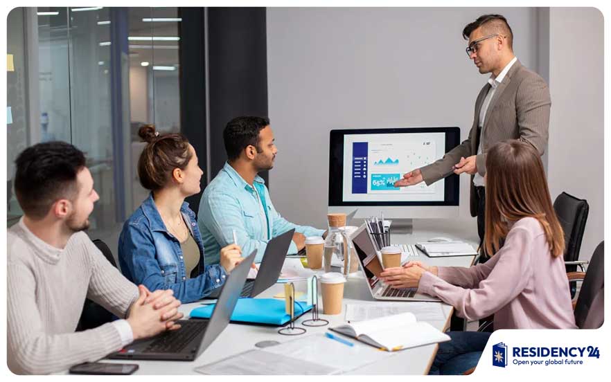Dubai-startup-business-meeting.jpg