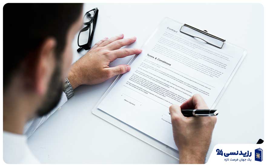 Signing-employment-contract.jpg