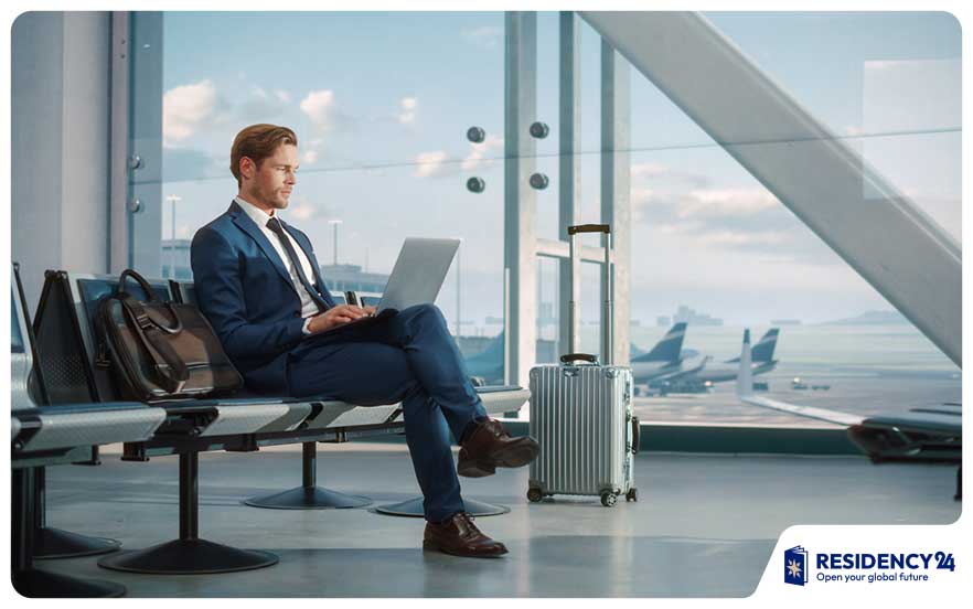 Business-owner-choosing-between-Free-Zone-and-Mainland-setup-in-Dubai.jpg
